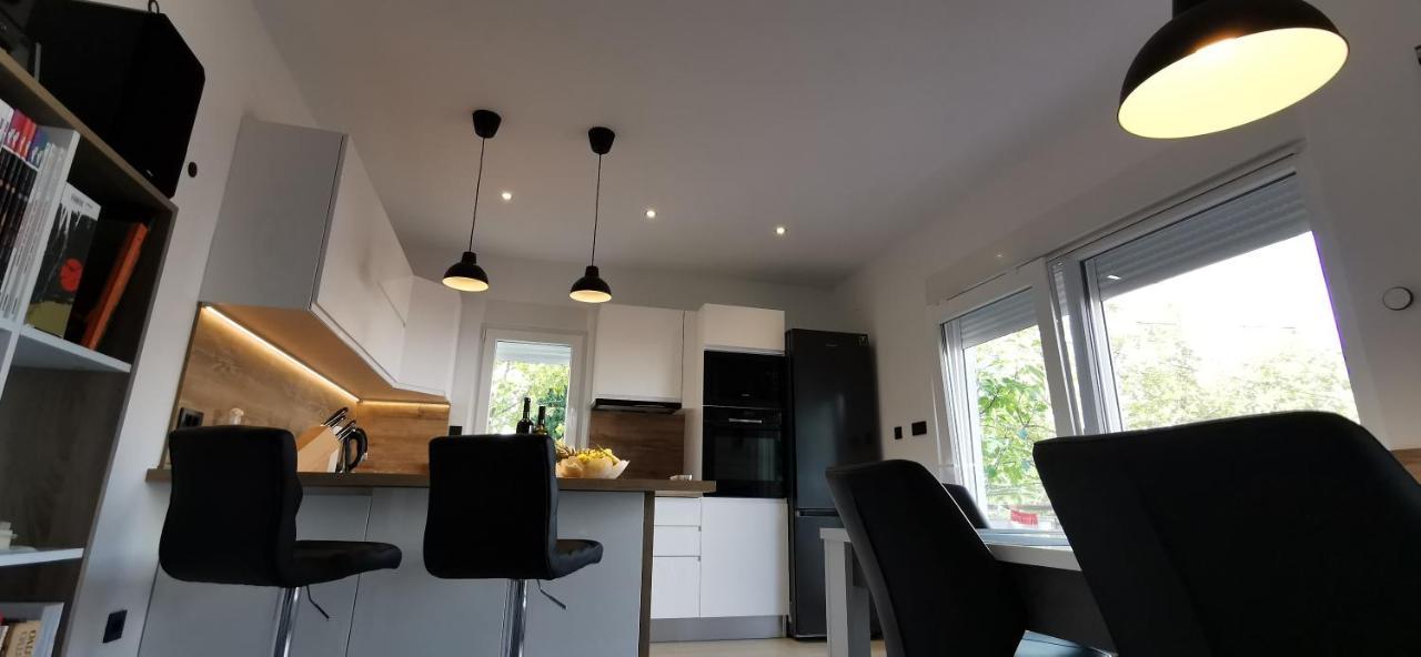 Apartman Perunika Selce Exterior photo