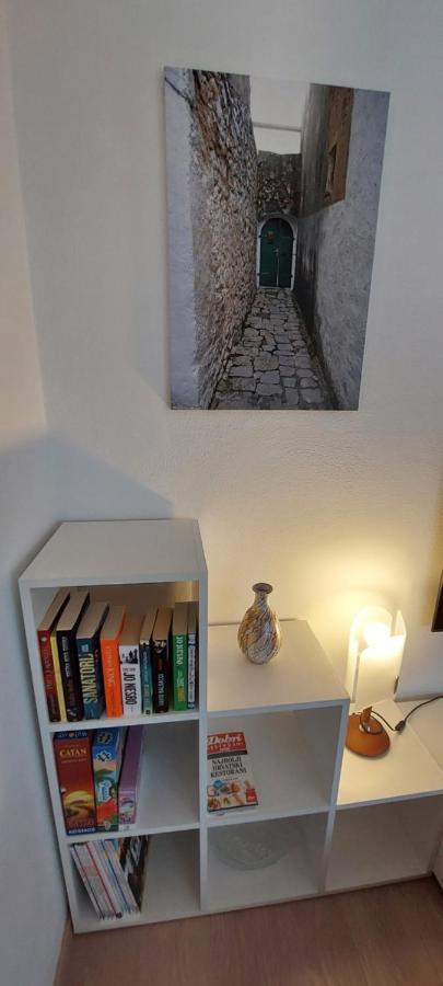 Apartman Perunika Selce Exterior photo